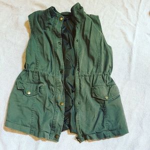 Hannah hunter green bomber vest